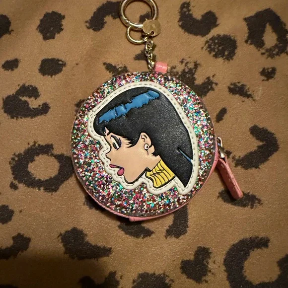 Betty & Veronica coin pouch keychain - Picture 1 of 4